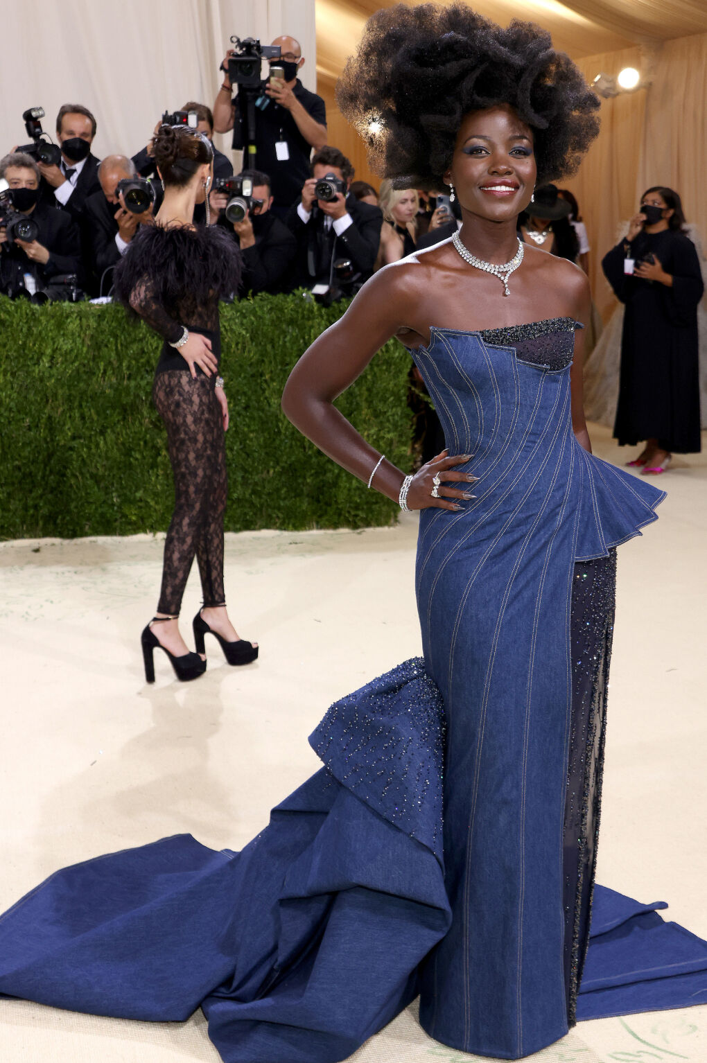 Met gala versace clearance