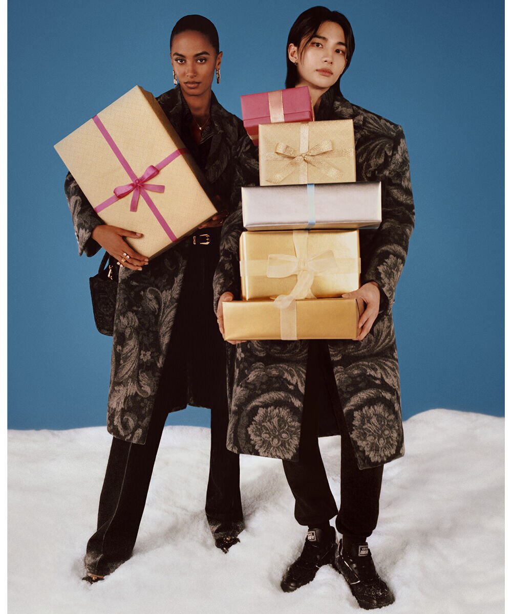 Новогодняя коллекция Versace 2023