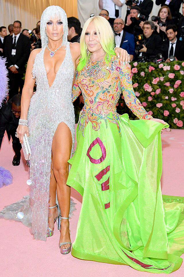 VERSACE