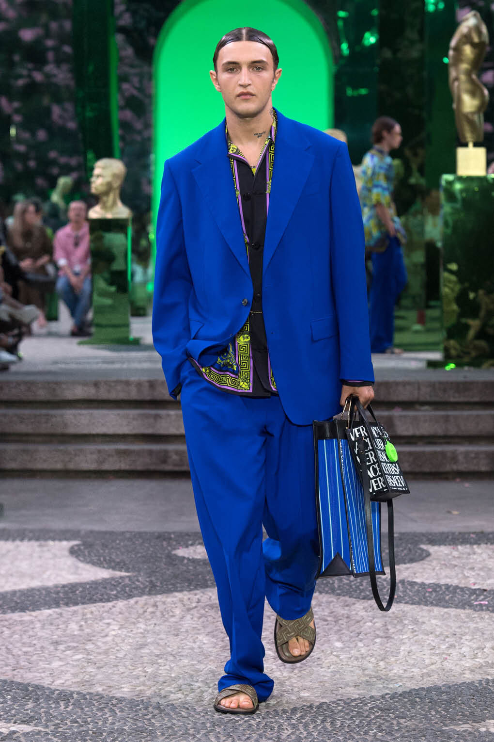 Vetement versace homme 2025
