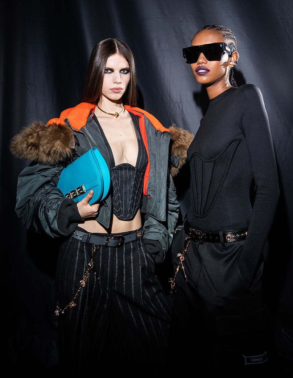 VERSACE FASHION SHOW FW22 WOMEN BACKSTAGE
