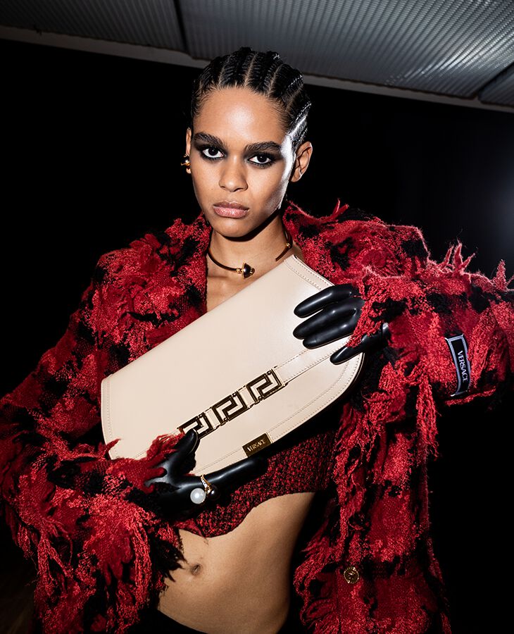 VERSACE FASHION SHOW FW22 WOMEN BACKSTAGE