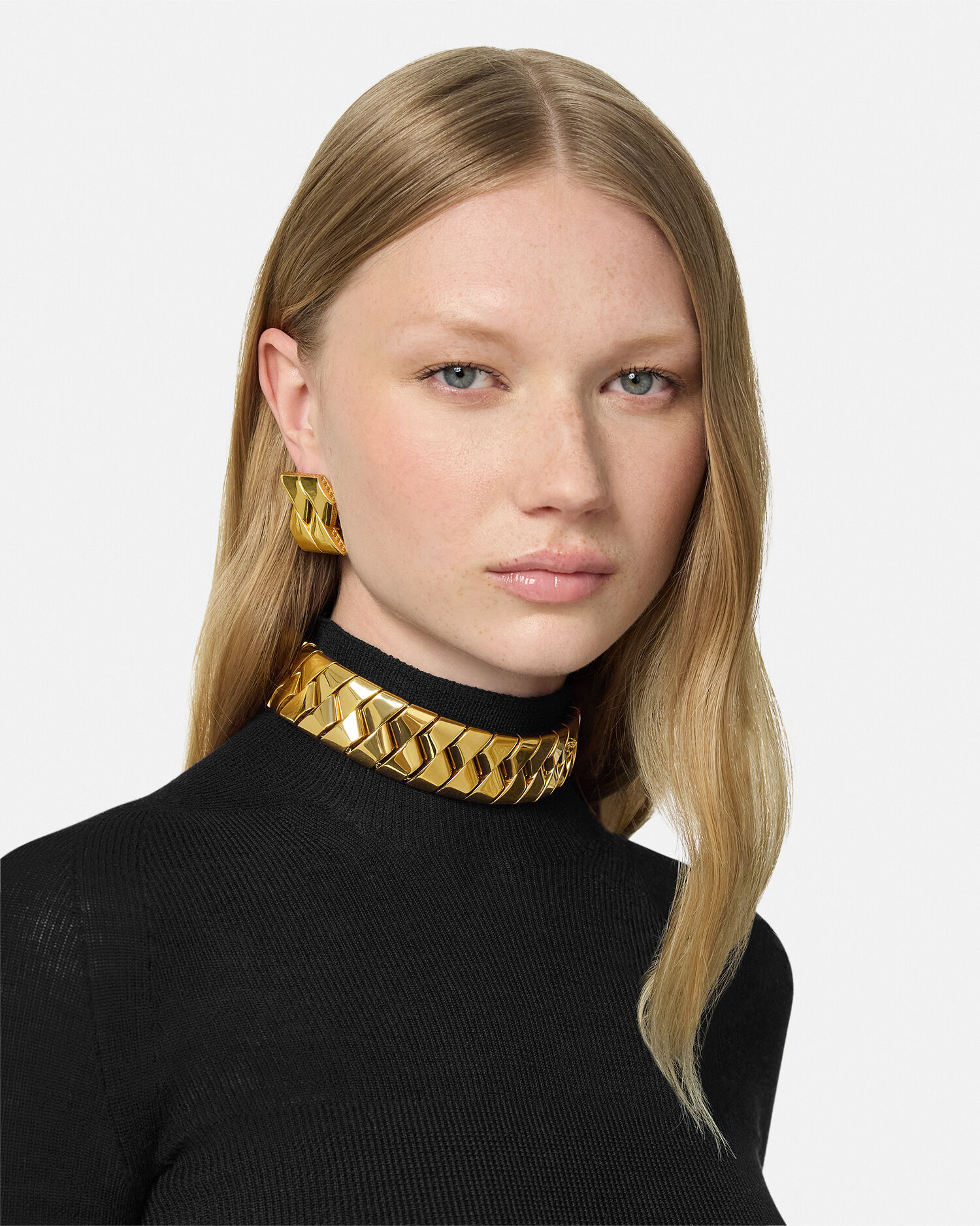 Bind VERSACE RU