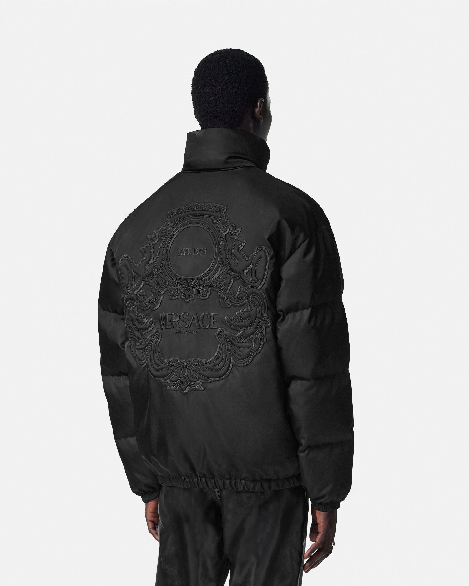 Mens versace puffer jacket 2025